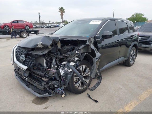 5N1BT3BA9NC695149 Nissan Rogue Sv Fwd