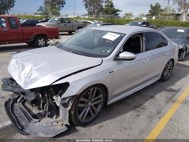 1VWDT7A36HC040049 Volkswagen Passat 1.8t R-line