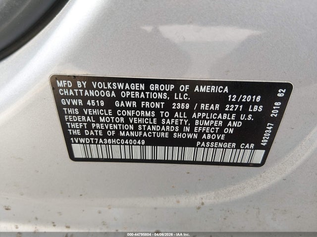 1VWDT7A36HC040049 Volkswagen Passat 1.8t R-line