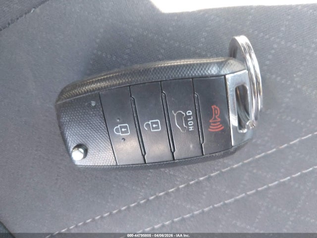 5XYPG4A37GG106637 KIA Sorento 2.4l L
