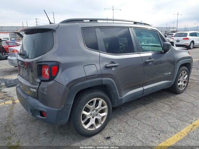 ZACCJABB1JPG92229 Jeep Renegade Latitude Fwd
