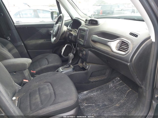 ZACCJABB1JPG92229 Jeep Renegade Latitude Fwd