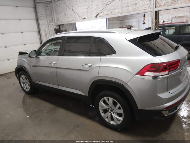 2021 Volkswagen Atlas Cross Sport 2.0t S მანქანა იყიდება აუქციონზე, vin: 1V2GC2CA7MC222771, აუქციონის ნომერი: 44795825