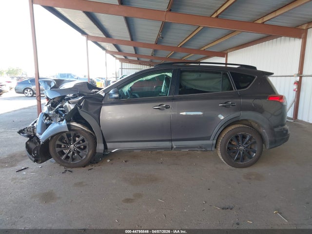 2T3RFREV2JW755582 Toyota Rav4 Adventure