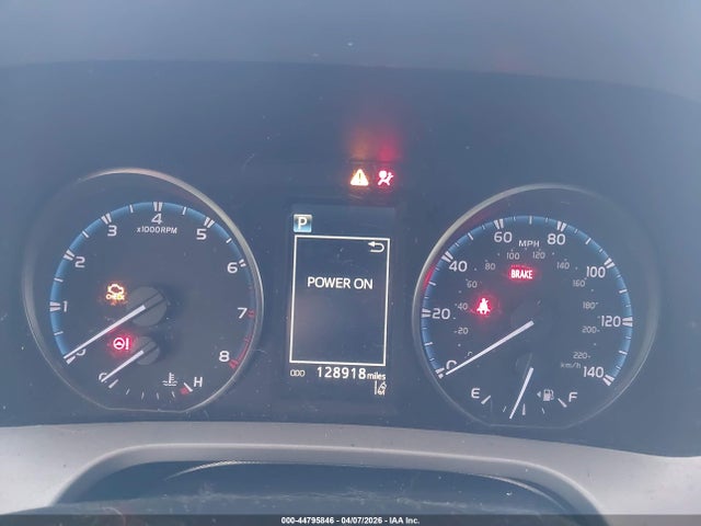 2T3RFREV2JW755582 Toyota Rav4 Adventure