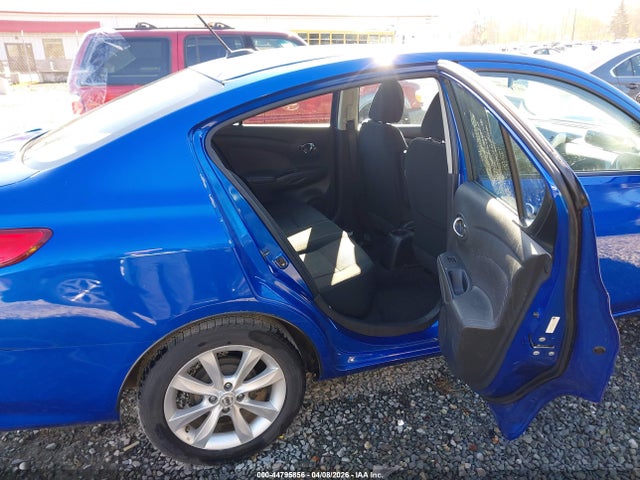 3N1CN7AP9FL932957 Nissan Versa 1.6 Sl