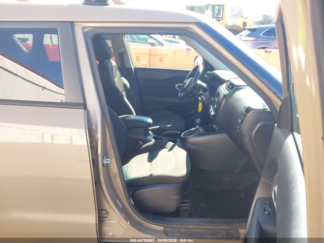 KIA Soul 2014 KNDJN2A27E7027583 Image 5
