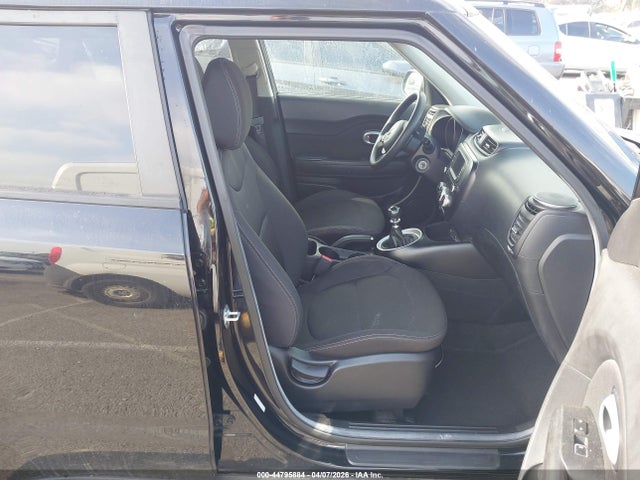 KNDJN2A26J7558963 KIA Soul