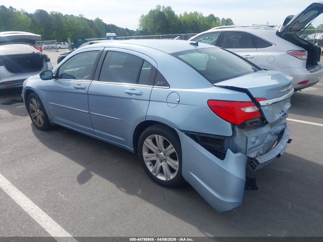 2013 Chrysler 200 Touring მანქანა იყიდება აუქციონზე, vin: 1C3CCBBB1DN656607, აუქციონის ნომერი: 44795908
