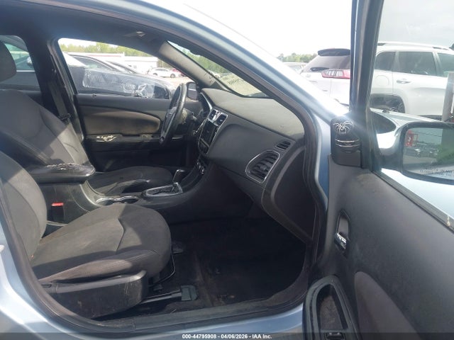2013 Chrysler 200 Touring მანქანა იყიდება აუქციონზე, vin: 1C3CCBBB1DN656607, აუქციონის ნომერი: 44795908