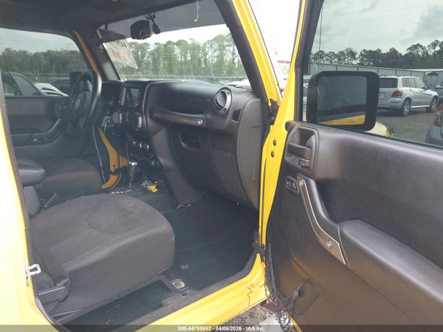 2015 JEEP WRANGLER UNLIMITED 1C4BJWDG3FL614614 Photo 4