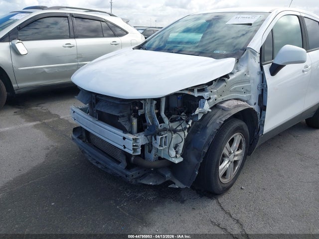 3GNCJKSB7KL259134 Chevrolet TRAX LS