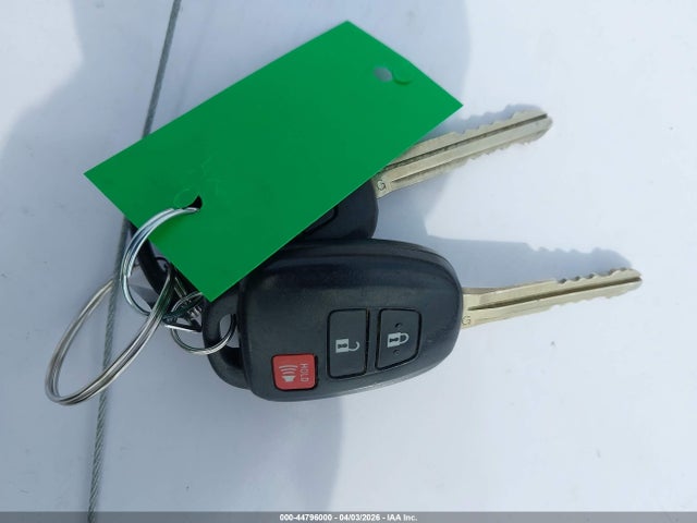 2012 Toyota Prius C Two მანქანა იყიდება აუქციონზე, vin: JTDKDTB35C1503270, აუქციონის ნომერი: 44796000