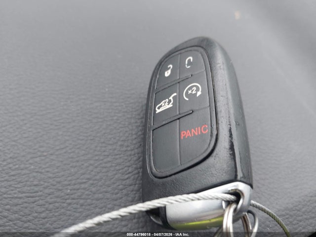 2016 Jeep Cherokee Latitude მანქანა იყიდება აუქციონზე, vin: 1C4PJMCS2GW323490, აუქციონის ნომერი: 44796018