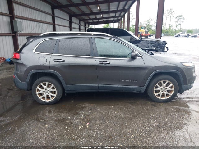 2016 Jeep Cherokee Latitude მანქანა იყიდება აუქციონზე, vin: 1C4PJMCS2GW323490, აუქციონის ნომერი: 44796018