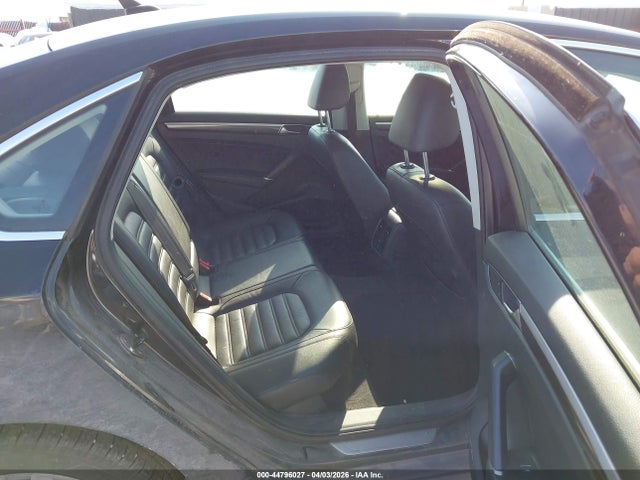 1VWCT7A31HC082866 Volkswagen Passat 1.8t Sel Premium