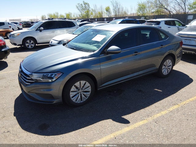 2019 Volkswagen Jetta მანქანა იყიდება აუქციონზე, vin: 3VWCB7BU7KM214061, აუქციონის ნომერი: 44796043