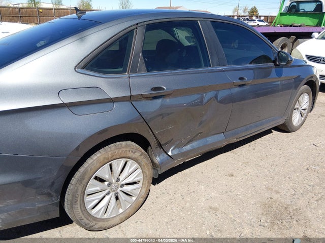 2019 Volkswagen Jetta მანქანა იყიდება აუქციონზე, vin: 3VWCB7BU7KM214061, აუქციონის ნომერი: 44796043
