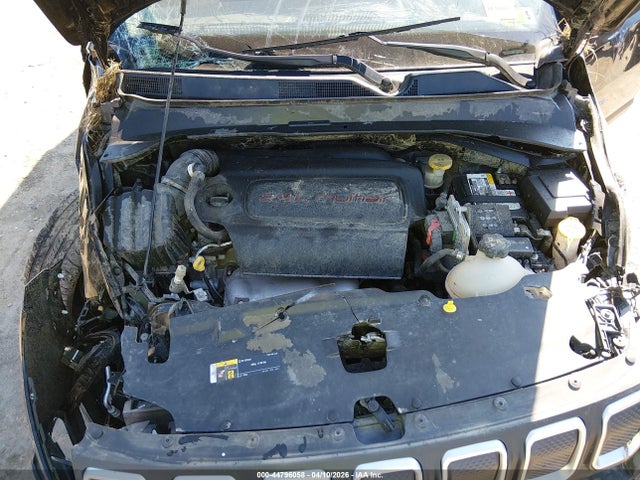 44796058 :رقم المزاد ، 3C4NJDBB8NT116212 vin ، 2022 Jeep Compass Latitude 4x4 مزاد بيع