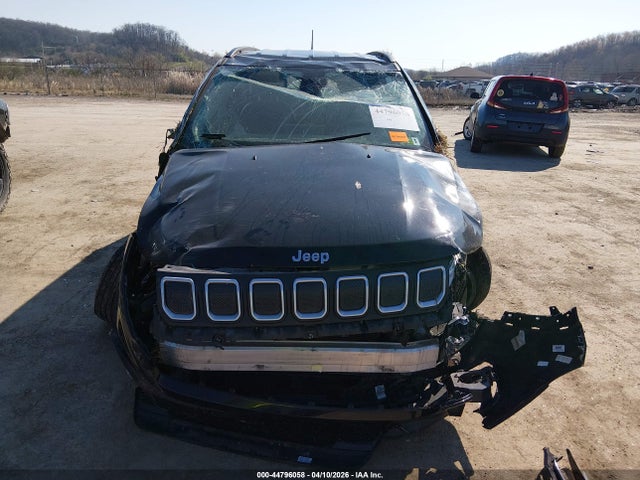 44796058 :رقم المزاد ، 3C4NJDBB8NT116212 vin ، 2022 Jeep Compass Latitude 4x4 مزاد بيع