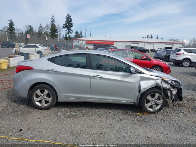 44796099 :رقم المزاد ، KMHDH4AE4DU916041 vin ، 2013 Hyundai Elantra Gls مزاد بيع