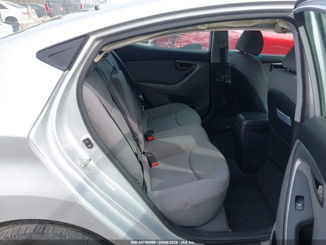 44796099 :رقم المزاد ، KMHDH4AE4DU916041 vin ، 2013 Hyundai Elantra Gls مزاد بيع