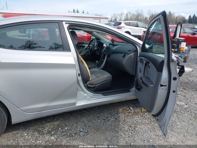 44796099 :رقم المزاد ، KMHDH4AE4DU916041 vin ، 2013 Hyundai Elantra Gls مزاد بيع