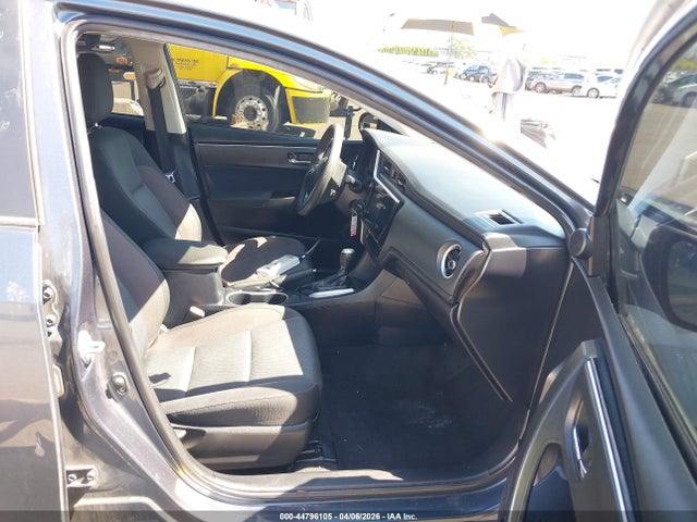 2T1BURHE7JC055635 Toyota COROLLA LE