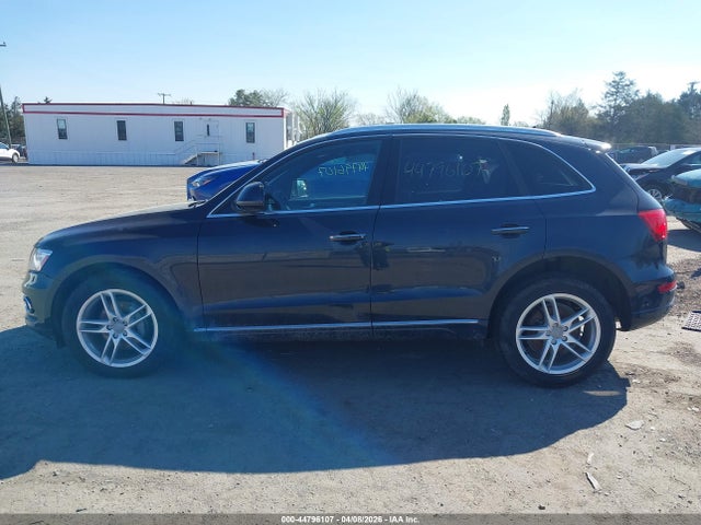 Продаж на аукціоні авто 2017 Audi Q5 2.0t Premium, vin: WA1C2AFP4HA084731, номер лоту: 44796107