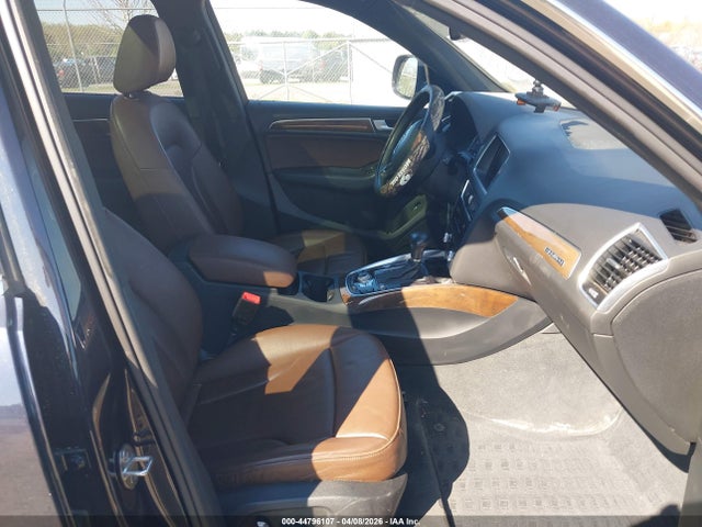 Продаж на аукціоні авто 2017 Audi Q5 2.0t Premium, vin: WA1C2AFP4HA084731, номер лоту: 44796107