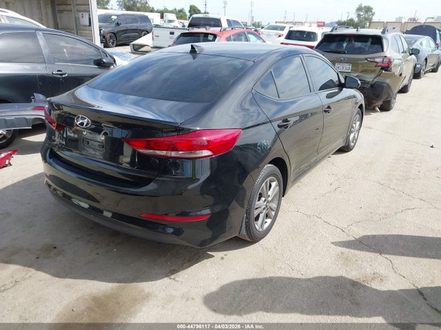 KMHD84LF0JU664905 Hyundai ELANTRA SEL