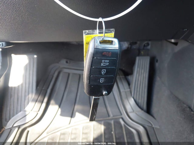 5XXGT4L3XGG117032 KIA Optima Lx