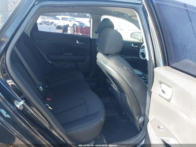 5XXGT4L3XGG117032 KIA Optima Lx