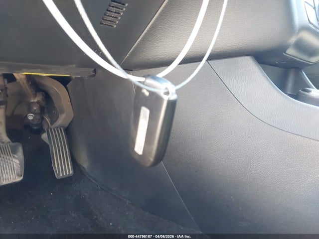 Продажа на аукционе авто 2015 Jeep Cherokee Latitude, vin: 1C4PJMCB0FW599987, номер лота: 44796187
