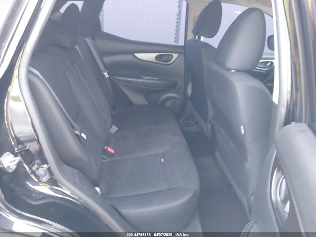 44796188 :رقم المزاد ، JN1BJ1CP8JW196386 vin ، 2018 Nissan Rogue Sport S مزاد بيع