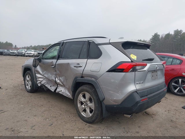 Toyota Rav4 Xle 2019 JTMP1RFV4KD512391 Image 3
