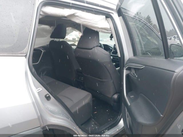 Toyota Rav4 Xle 2019 JTMP1RFV4KD512391 Image 8