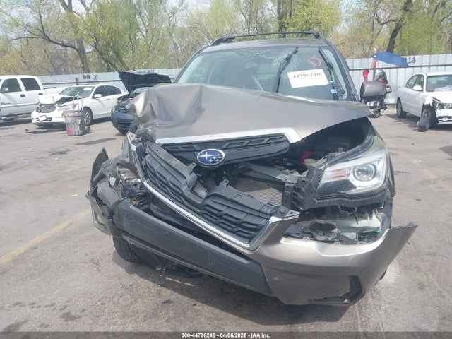 44796246 :رقم المزاد ، JF2SJGTC1HH527550 vin ، 2017 Subaru Forester 2.0xt Touring مزاد بيع