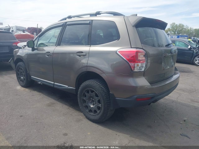 44796246 :رقم المزاد ، JF2SJGTC1HH527550 vin ، 2017 Subaru Forester 2.0xt Touring مزاد بيع