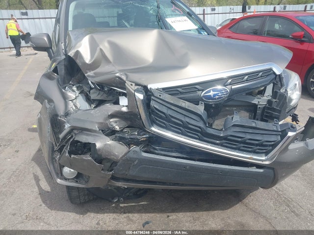 44796246 :رقم المزاد ، JF2SJGTC1HH527550 vin ، 2017 Subaru Forester 2.0xt Touring مزاد بيع