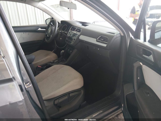 Продаж на аукціоні авто 2019 Volkswagen Tiguan 2.0t S, vin: 3VV0B7AXXKM194357, номер лоту: 44796254