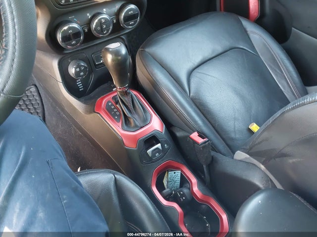 Jeep Renegade Trailhawk 2016 ZACCJBCT3GPC65981 Image 11