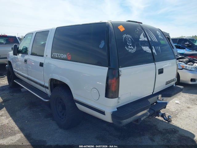 44796290 :رقم المزاد ، 3GNFK16R5TG157028 vin ، 1996 Chevrolet Suburban K1500 مزاد بيع