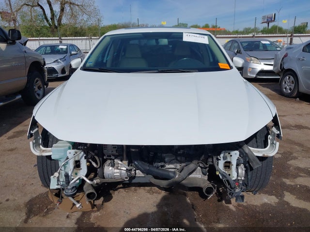 2017 Volkswagen Passat 1.8t Se მანქანა იყიდება აუქციონზე, vin: 1VWBT7A34HC001144, აუქციონის ნომერი: 44796298
