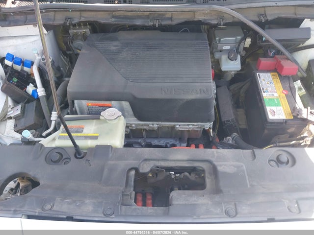 1N4AZ1CPXJC304015 Nissan LEAF SV