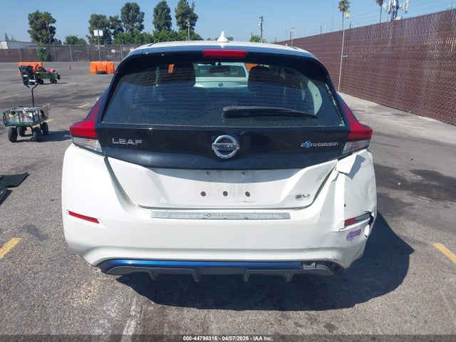 1N4AZ1CPXJC304015 Nissan LEAF SV