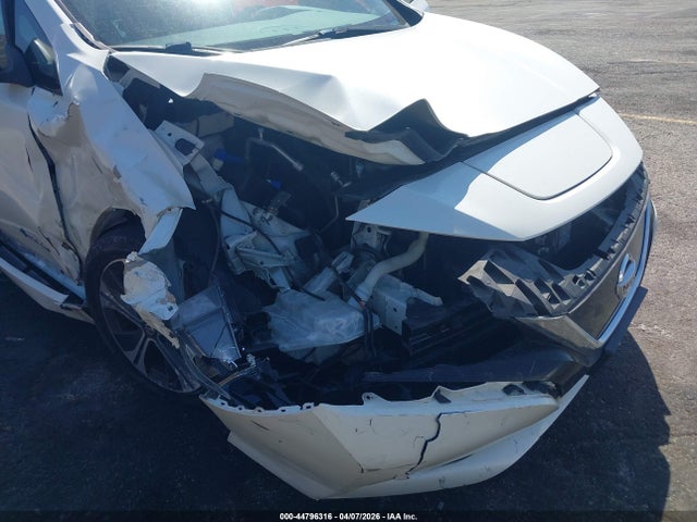 1N4AZ1CPXJC304015 Nissan LEAF SV