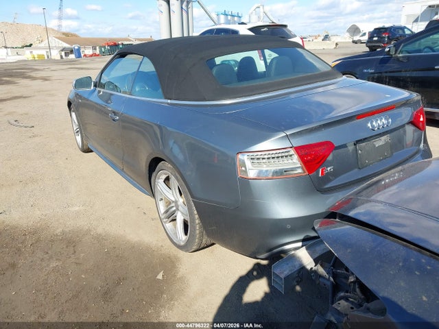 2013 AUDI S5 WAUCGAFH5DN006152 Photo 2