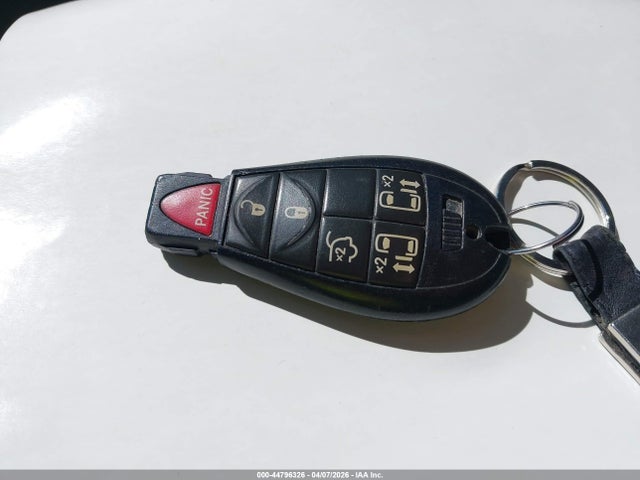 Продажа на аукционе авто 2014 Chrysler Town & Country Touring, vin: 2C4RC1BG7ER160324, номер лота: 44796326