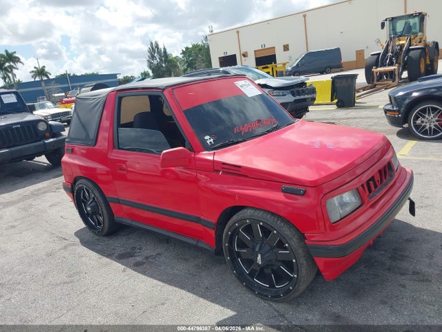 44796387 :رقم المزاد ، 2CNBJ18U7L6220617 vin ، 1990 Geo Tracker مزاد بيع